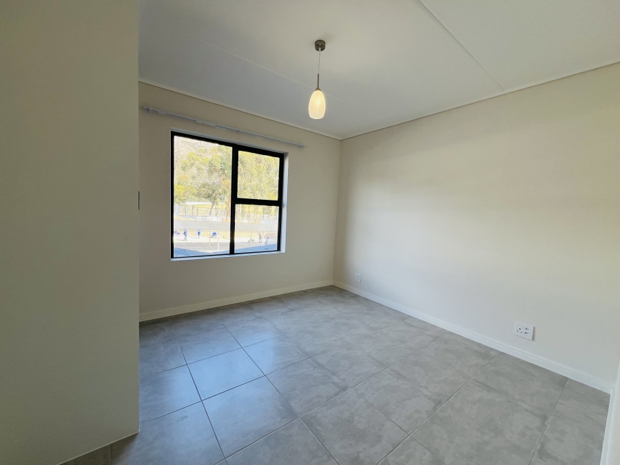 To Let 2 Bedroom Property for Rent in Admirals Park Western Cape